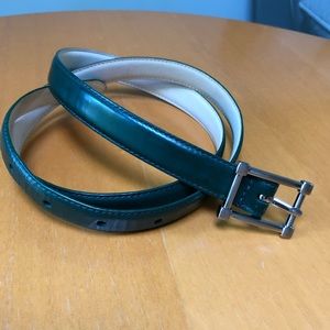 Talbots skinny green leather belt Medium
